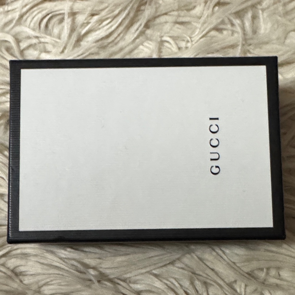 Gucci Fuchsia Compact Leather Wallet - Picture 11 of 15